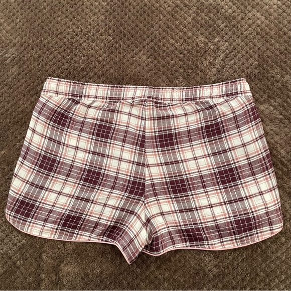 UGG Pink Plaid Flannel Pajama Shorts and Top Set - Picture 5 of 8